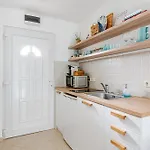 Apartment Blue Zamardi
